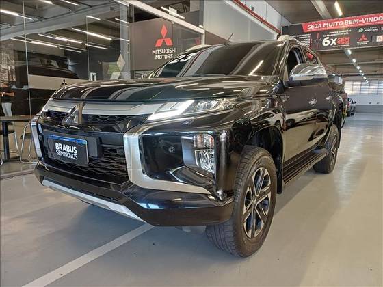 MITSUBISHI L200 TRITON 2.4 16V TURBO DIESEL SPORT HPE-S CD 4P 4X4 AUTOMÁTICO MITSUBISHI L200 TRITON 2.4 16V TURBO DIESEL SPORT HPE-S CD 4P 4X4 AUTOMÁTICO